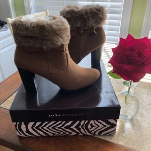 Dana Bachman NWOT Tan Suede Bootie with Faux Fur